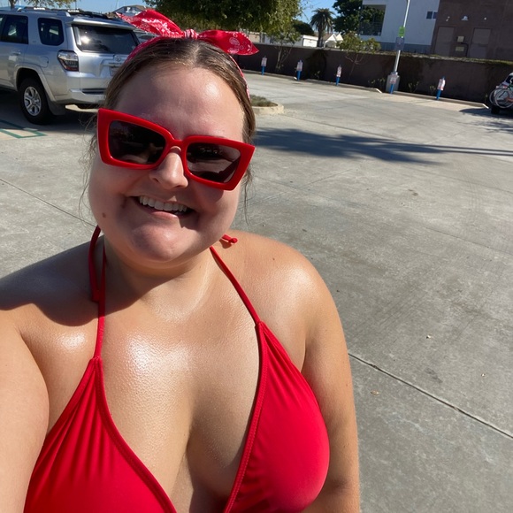 Meet your Posher, Amelia - Picture 1 of 1